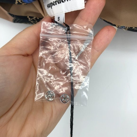 NWT Superdown Alondra Halter wrap crop top in tan blue leopard multicolor SP - Picture 6 of 15